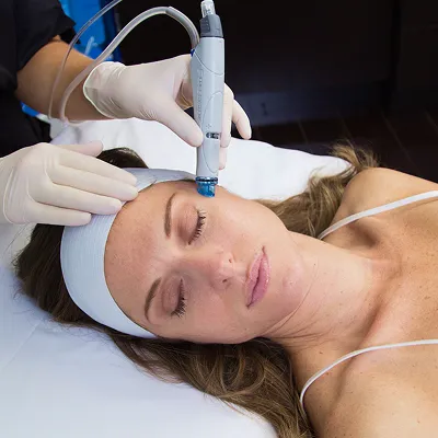 HydraFacial – Mot Pormaskar HydraFacial – Mot Pormaskar